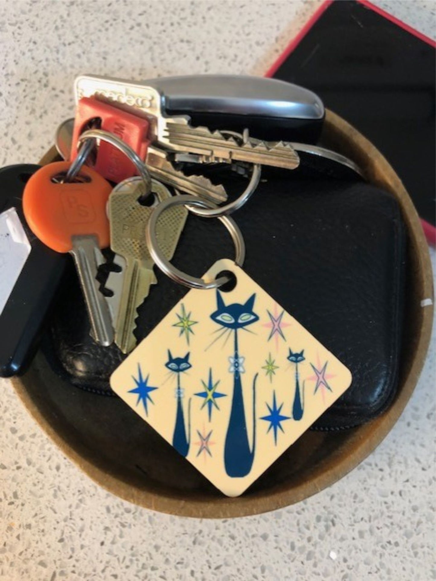 Atomic Cat Keychain Mid Century Modern cute Beige Key Chain Retro Cat Lover Gift Vintage styled Throw back Sand keychain