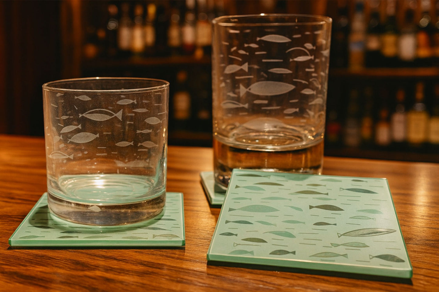 Atomic Era Fish Etched Rocks Glass & Coaster Set – Mid Century Modern Retro Barware, Hand-Etched 1960s Whiskey Glass Gift Set