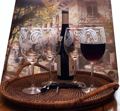 Paisley Design Sixties Etched Wine Glass Set – 4 Boho styled 16 ounce Glasses | Retro Chic Barware