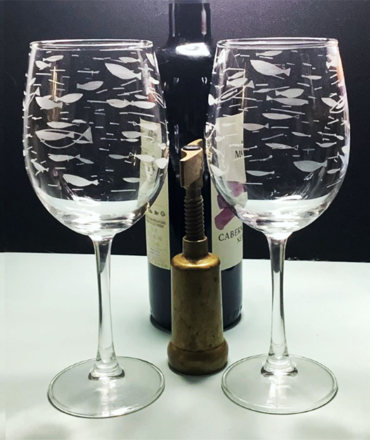 Retro Etched Fish Wine Glasses Mid Century Styled 16 oz. Bar Gift Set of 2 Housewarming Gift for the Sixties Lover Individually Hand Etched