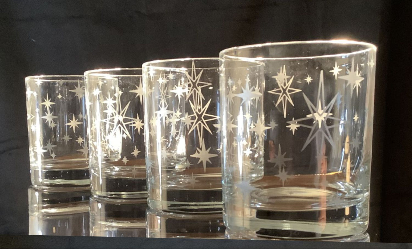 Retro starburst etched whiskey glasses set of 4 rocks mid century glassware etched retro glassware gift for bar or office whiskey lover gift