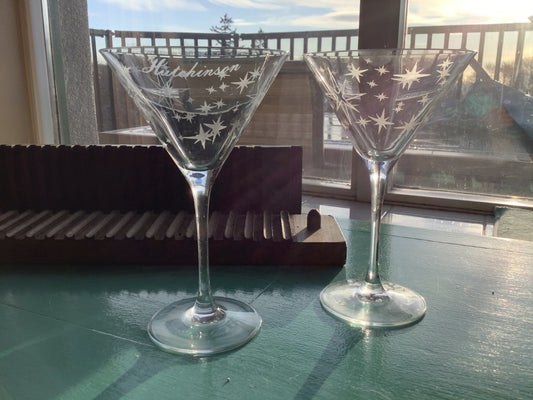 Personalized Retro Etched Martini glasses, Mid Century Custom Cocktail Glass housewarming gift Vintage Starburst Barware Celebration glasses